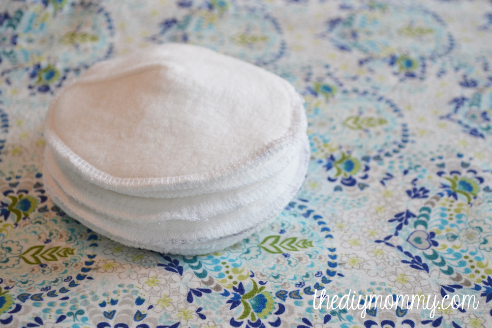 DIY-Absorbent-Nursing-Pads-Tutorial-by-The-DIY-Mommy-7