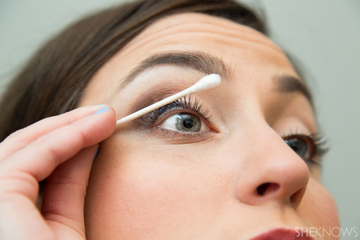 Fast-and-easy-lashes-Step-1_sgi3jv