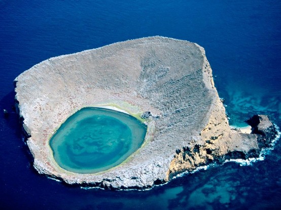 blue-lagoon-galapagos-islands-ecuador