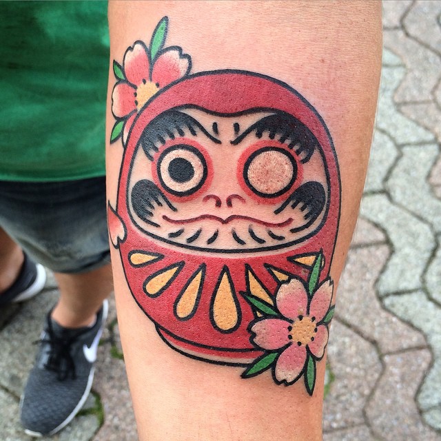 Daruma,-tatuaje-interactivo