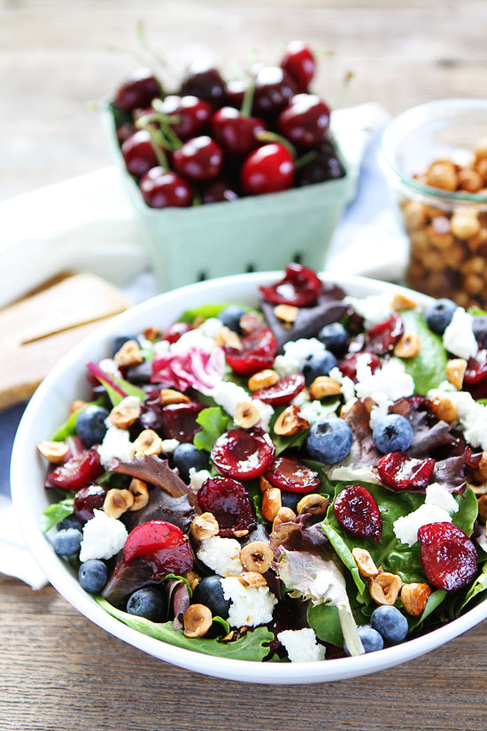 Balsamic-Grilled-Cherry-Blueberry-and-Goat-Cheese-Salad-6