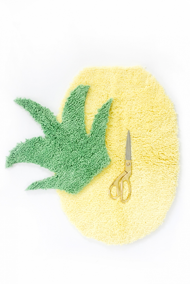 DIY-Pineapple-Bath-Mat-03(pp_w665_h997)