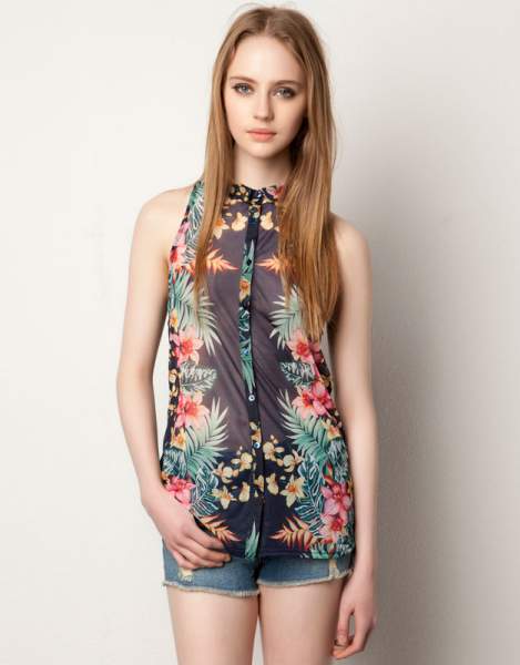 blusa-pull-and-bear-con-estampado-tropical_5