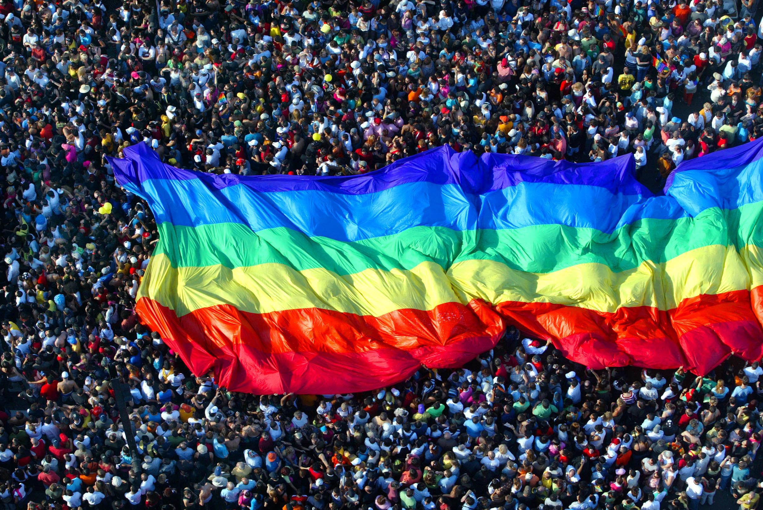 1465773192-brazil-pride