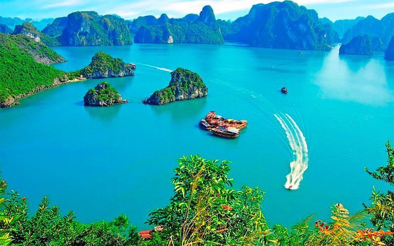 halong-bay-vietnam-island-island-boat-tropical-images-175619