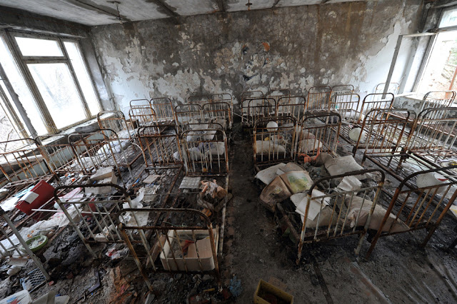 pripyat-ukraine-chernobyl-workers-home-2