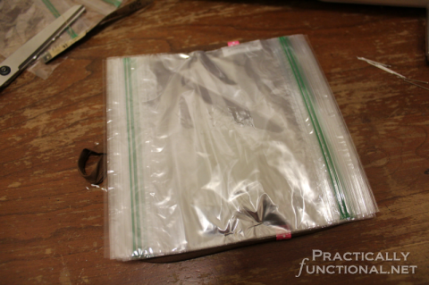 DIY-Purse-Organizer-From-A-Hot-Pad-480x319