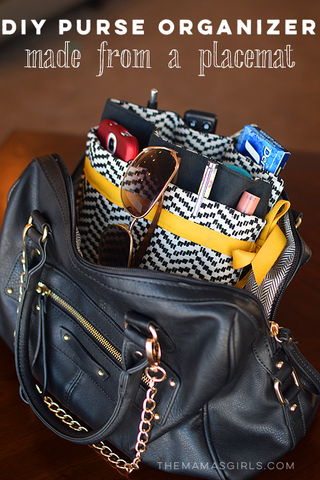 DIY-Purse-Organizer-made-from-a-Placemat