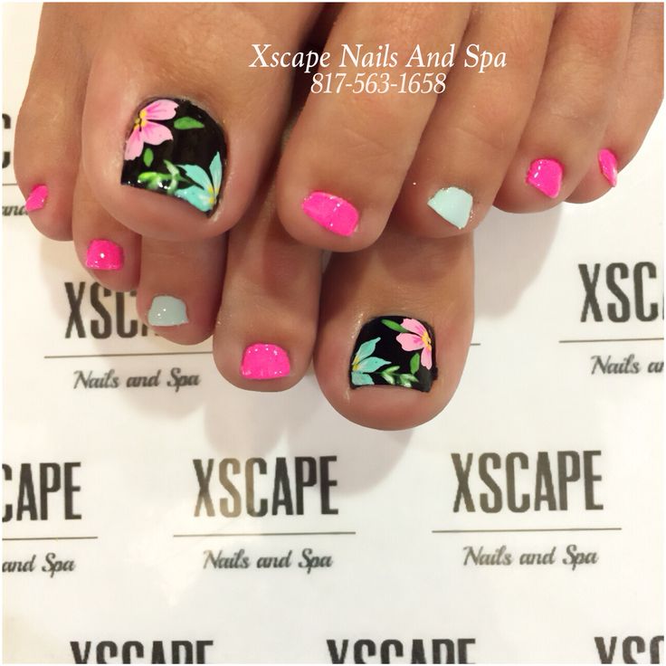 Summer-Toe-Nail-Design