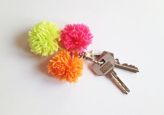 15-ideas-para-llenar-tu-vida-de-color-con-pompones