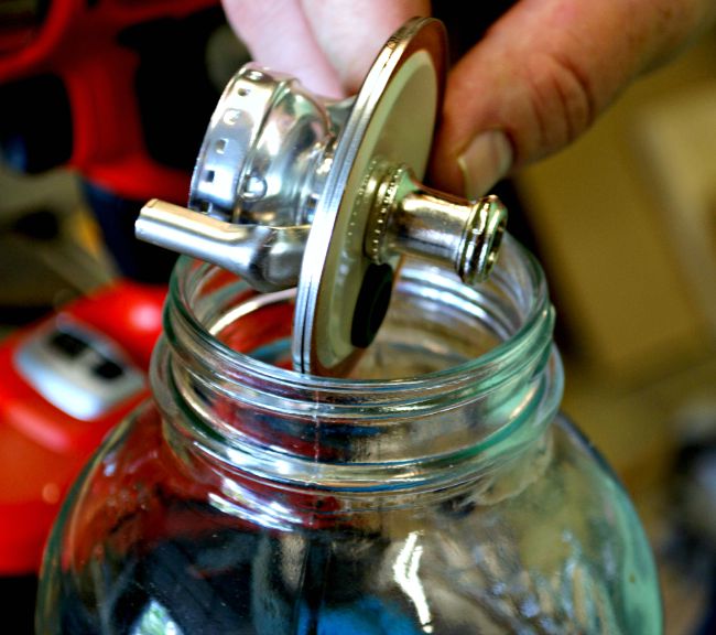 mason-jar-lamp-3
