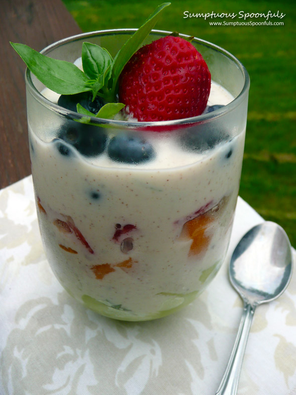 Maple-Spice-Greek-Yogurt-Fruit-Parfait-2