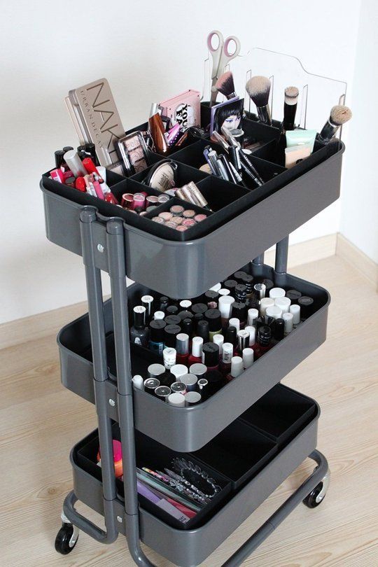 organizar-mucho-maquillaje-poco-espacio