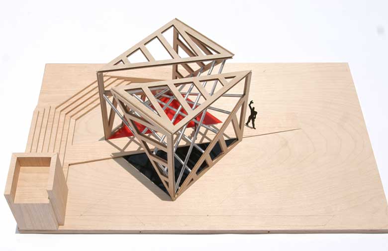 Cubo transitable de 6 metros, Teodoro González de León. Cortesía Museo Tamayo