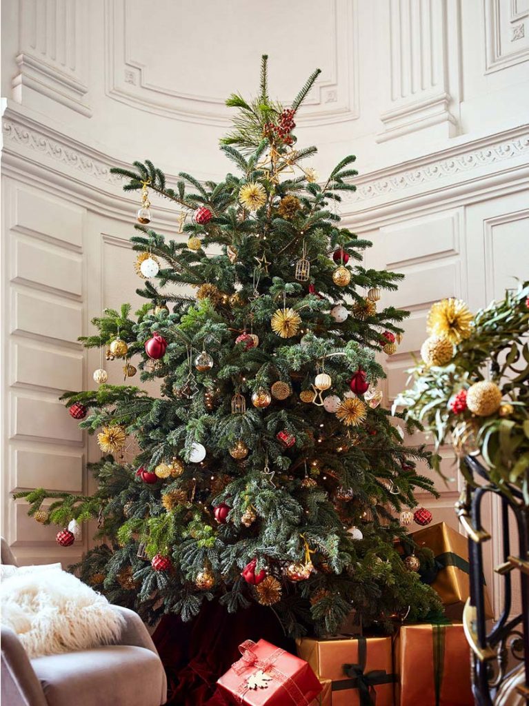 tendencias-simples-y-lucidoras-para-tu-árbol-de-Navidad