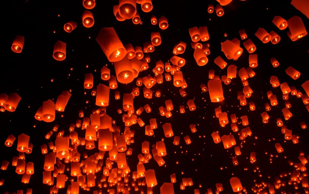 globos-de-cantoya-playa-mexico