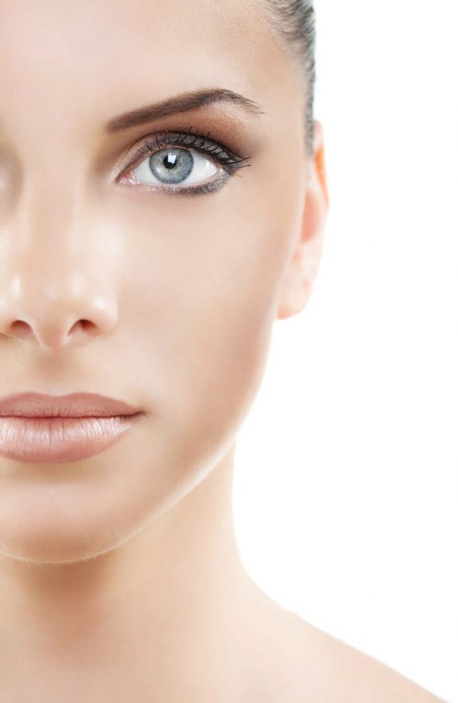 lo que debes de saber antes de maquillarte si tienes la piel grasa