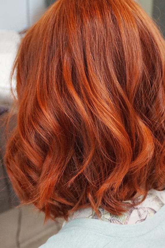 teñir el cabello de rojo