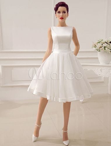 Vestidos de novia cortos 23