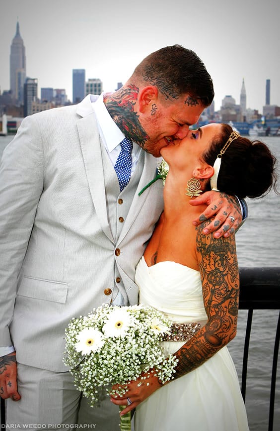 como-lucir-los-tatuajes-en-tu-vestido-de-novia