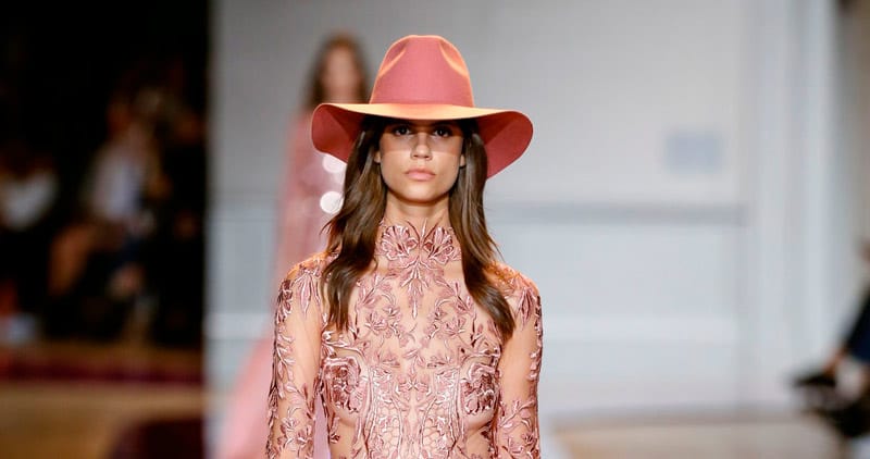 15 gorras y sombreros cool que debes tener en primavera 8