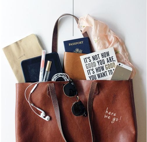 10 cosas que siempre debes llevar en tu equipaje de mano 0