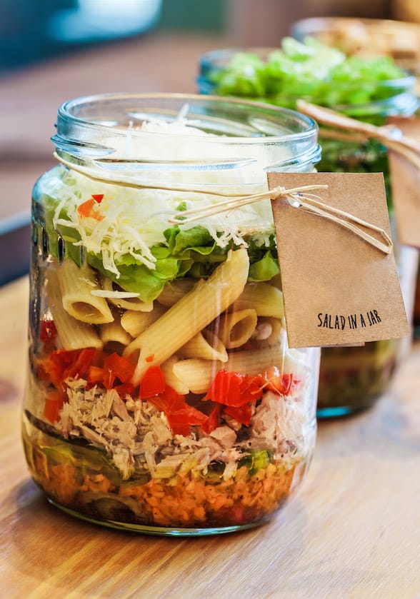 ensaladas-con-pasta-en-mason-jars-