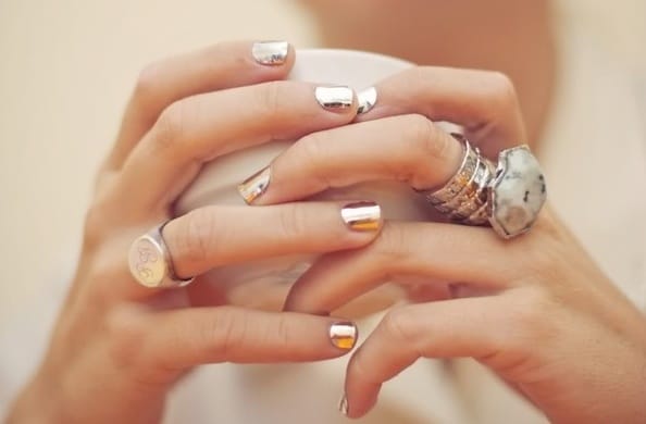 10 manicures que te harán amar las uñas espejo 8