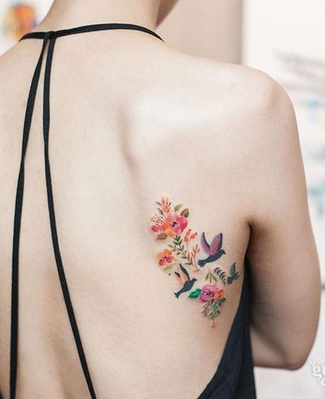 Tatuajes en la espalda que te harán lucir súper sexy 17