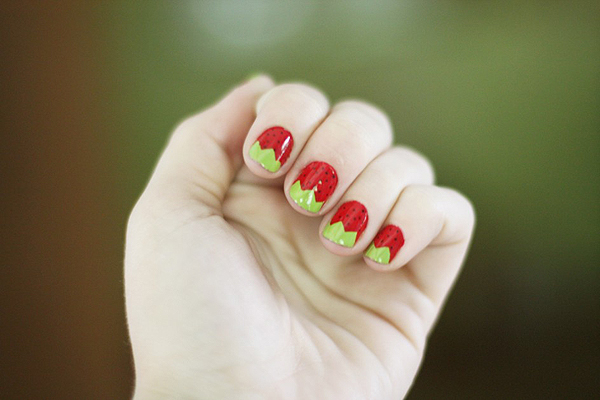DIY-Strawberry-Manicure-Nails-3