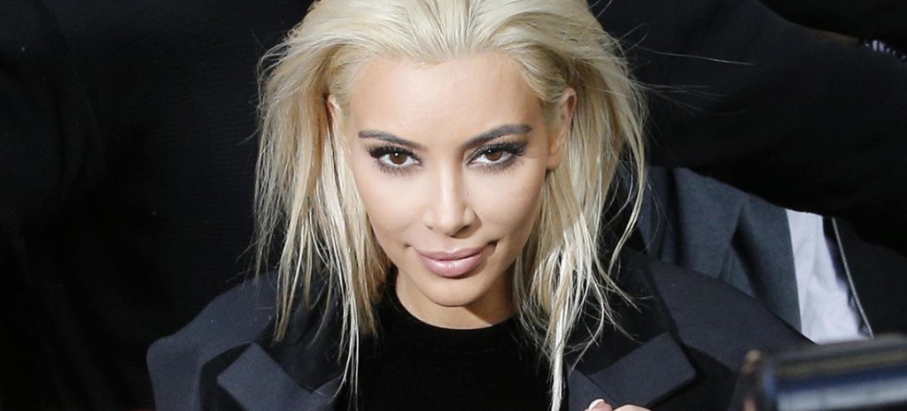 Kim Kardashian roba su estilo