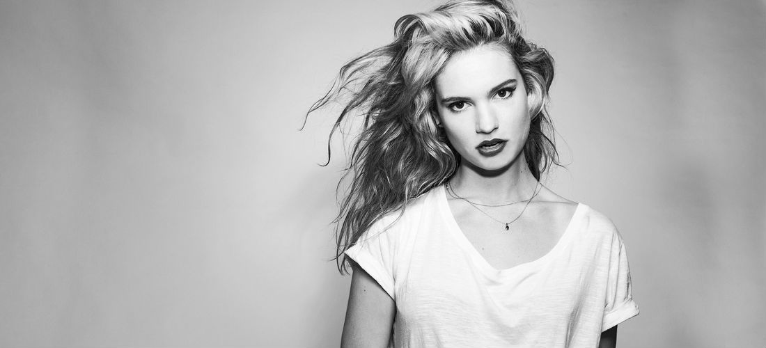 La encantadora Lily James