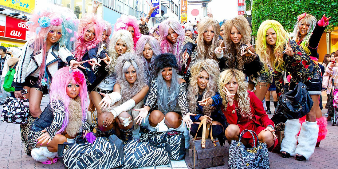 Moda rara en el mundo