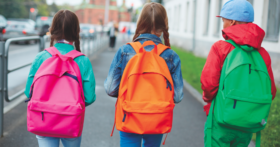 ¿Cómo escoger la mochila ideal para tu hijo?