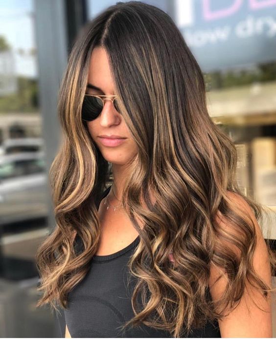 bronde cabello largo