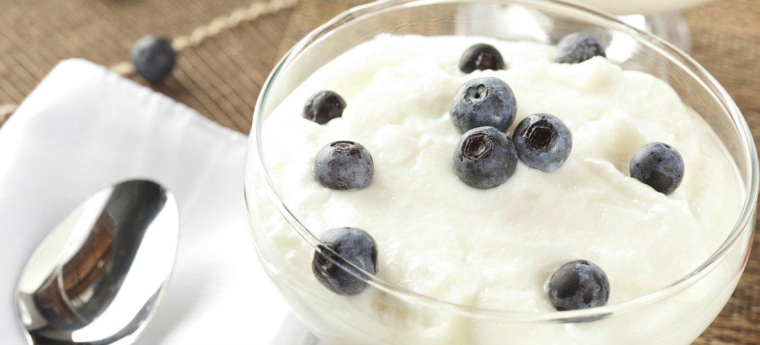 Diferencias entre el yogurt griego y el regular ¿cuál te conviene?