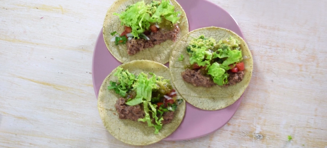 Tacos de frijoles muy mexicanos