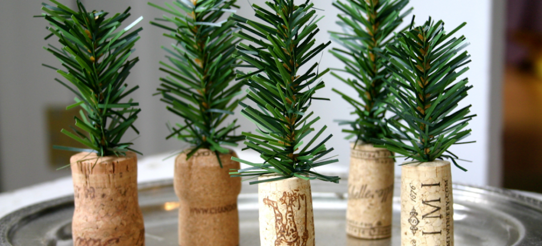 DIY: 4 adornos navideños sencillos en forma de árbol