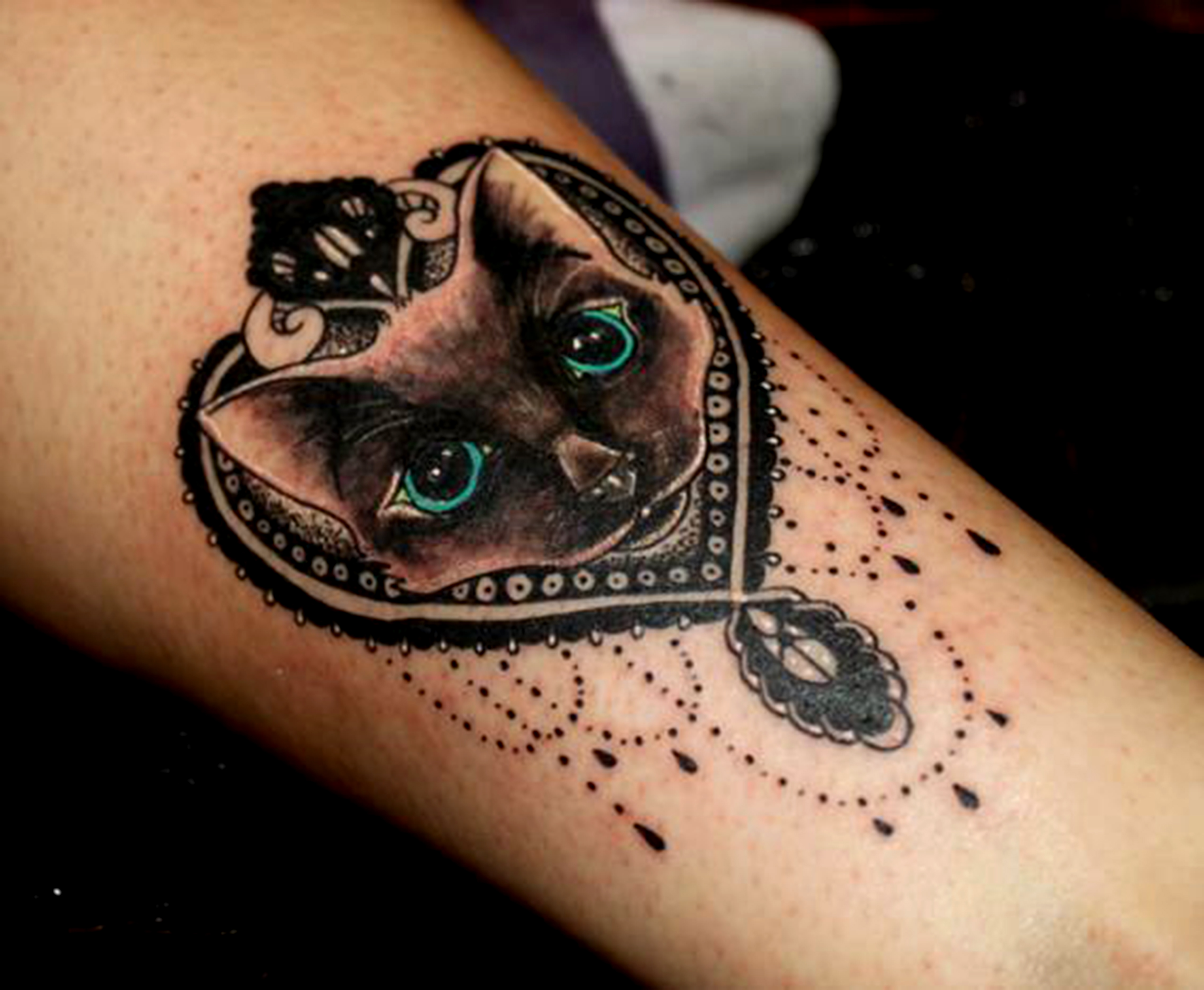 tatuajes-de-gatos-negros7