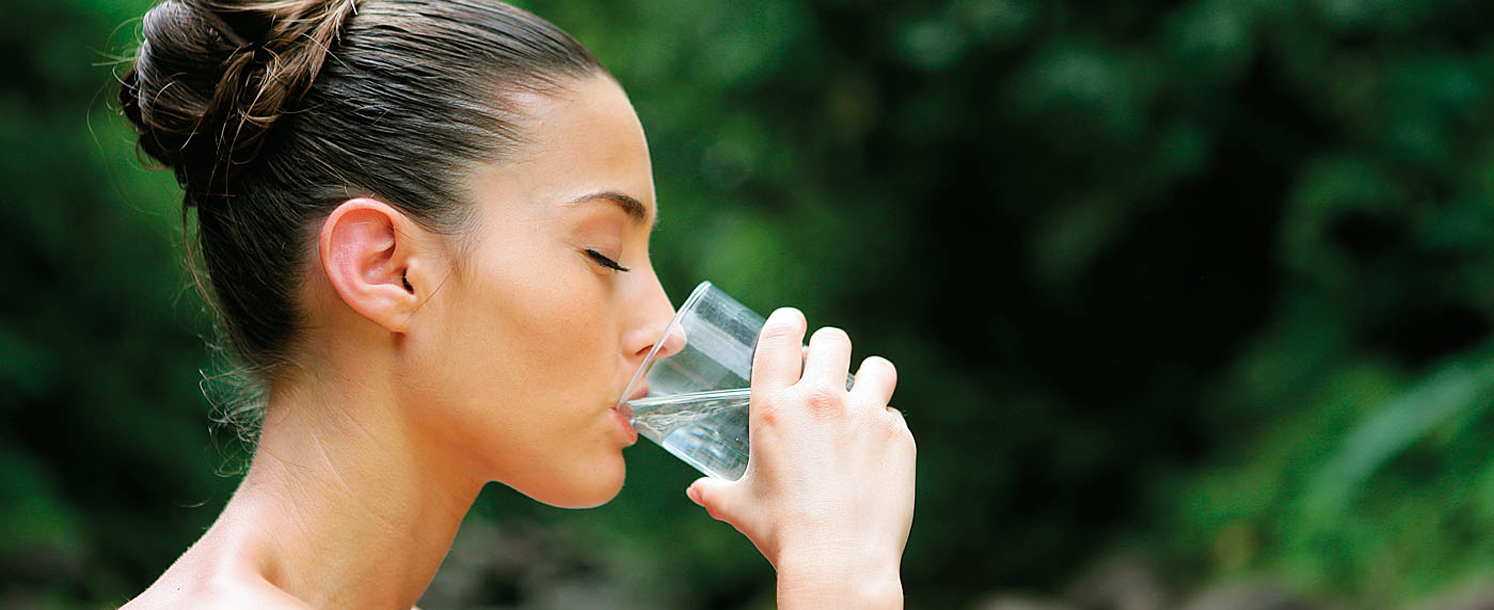 Señales que indican que tu cuerpo necesita más agua
