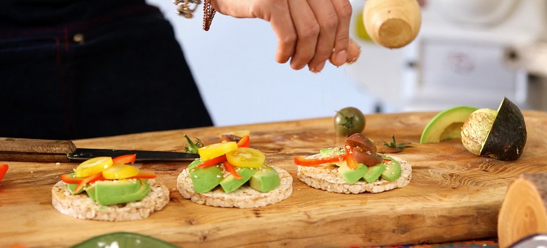 El Chef Yogui nos da una súper receta de tostadas de arroz