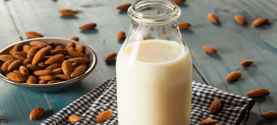 3 razones comprobadas: Leche de almendras en lugar de leche de vaca