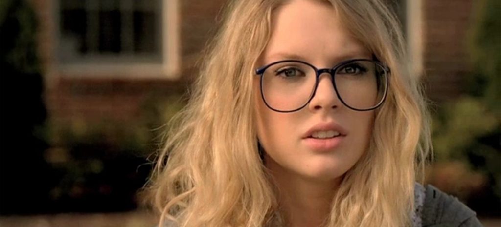 20 cosas que sólo las mujeres que usan lentes entenderán
