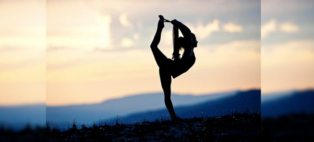 Libérate del estrés con estas posturas de yoga