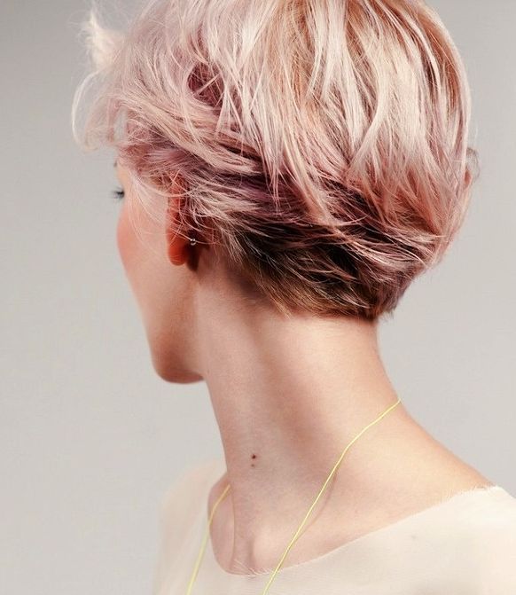 Oro rosado, la mejor apuesta para teñir tu cabello 1