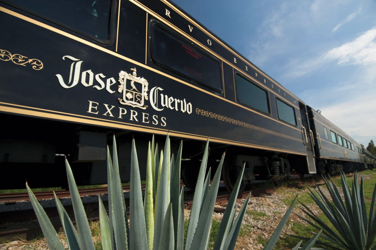 Tequila-Espiritu-de-Mexico-Jose-Cuervo-Express