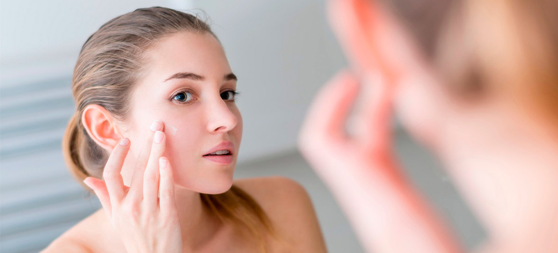 ¿Por qué debo usar crema para el rostro?