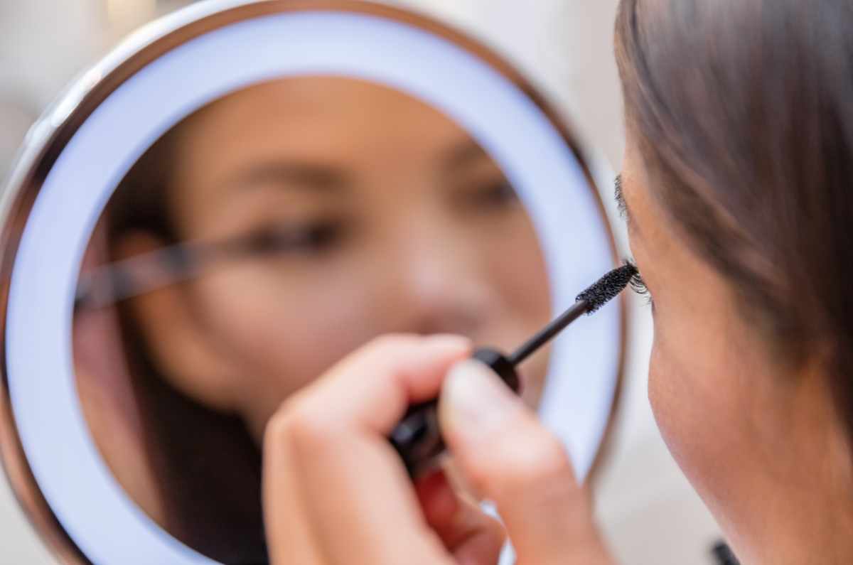 7 tips para que tu maquillaje dure en verano y el sudor no lo arruine