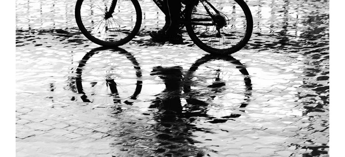Los mejores tips para pedalear bajo la lluvia
