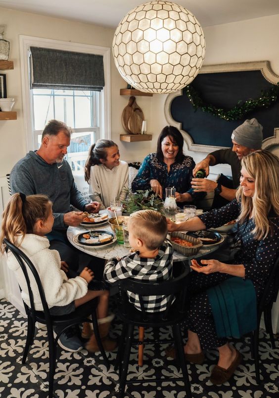 familia conviviendo